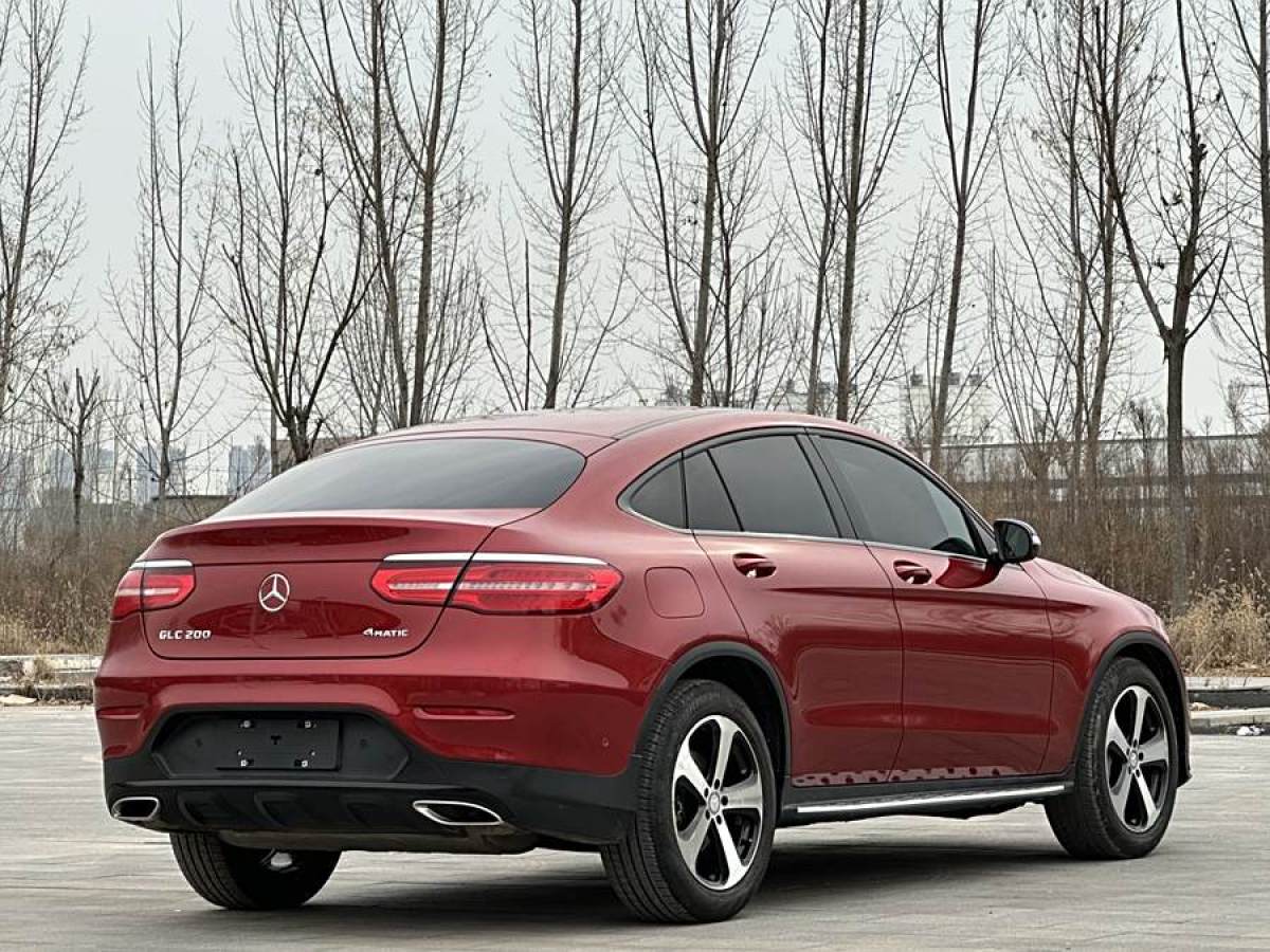 奔馳 奔馳GLC  2022款 改款 GLC 300 4MATIC 轎跑SUV圖片