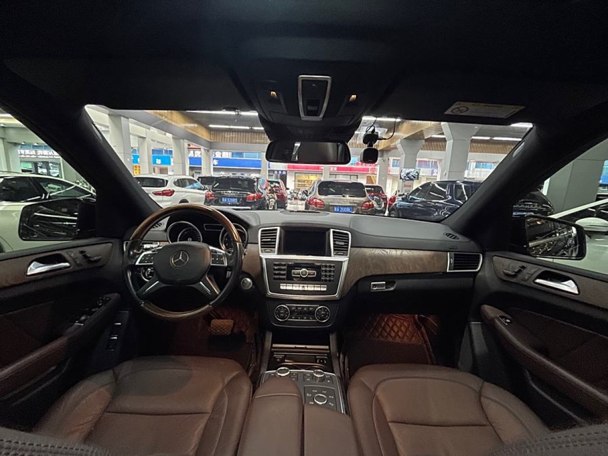 奔驰 奔驰GL级  2015款 GL 400 4MATIC豪华型图片