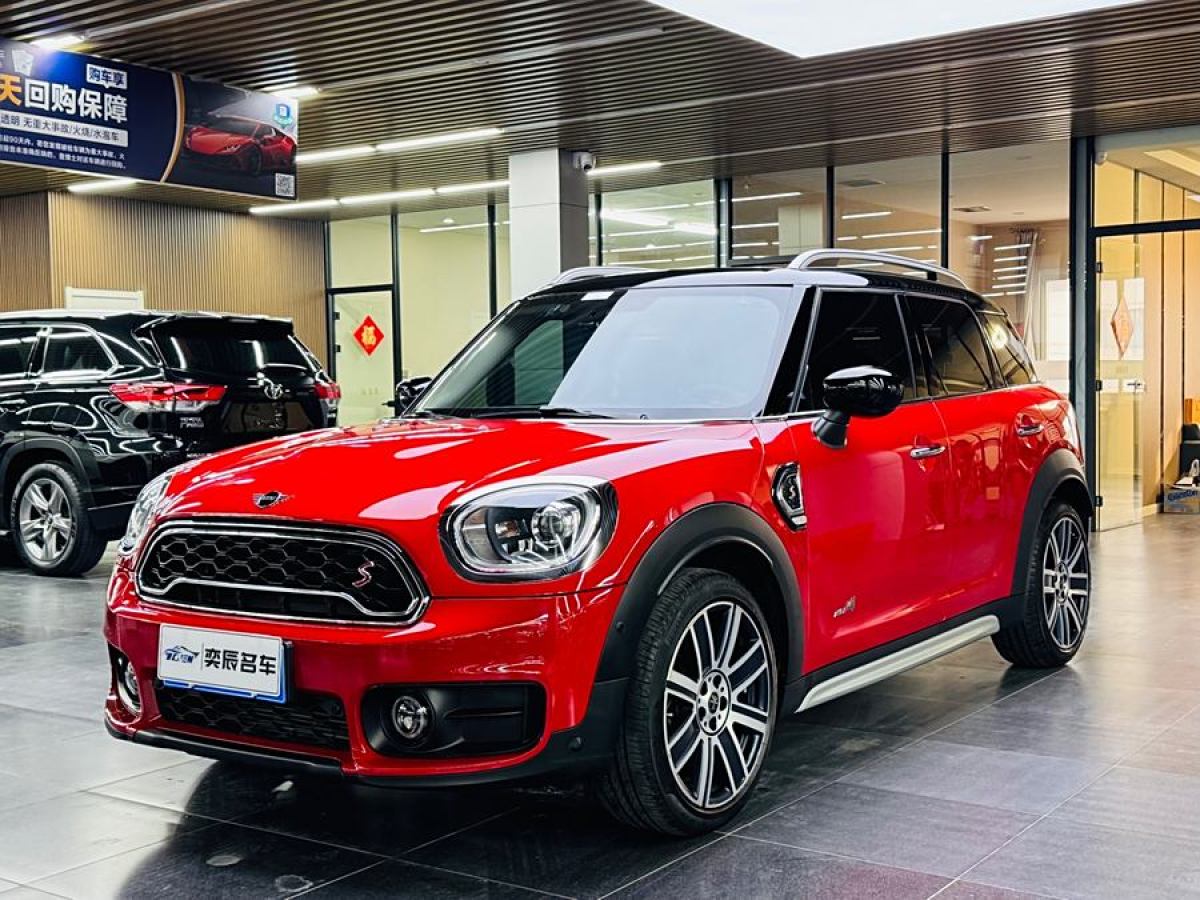 2020年6月MINI COUNTRYMAN  2019款 2.0T COOPER S ALL4 藝術(shù)家