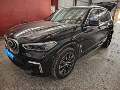 宝马 宝马X5 改款 xDrive 30Li 尊享型M运动套装图片