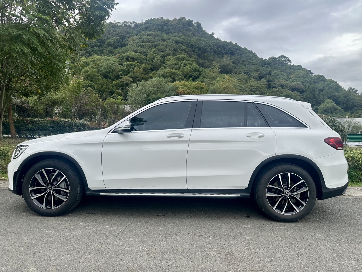 2021年4月奔馳 奔馳GLC  2021款 GLC 260 L 4MATIC 豪華型