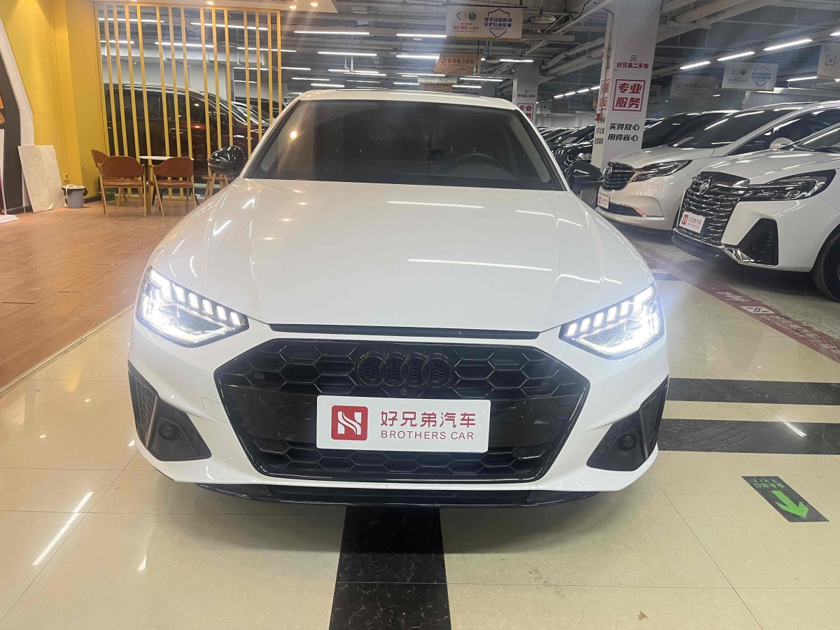 奧迪 奧迪A4L  2022款 40 TFSI 豪華動感型圖片