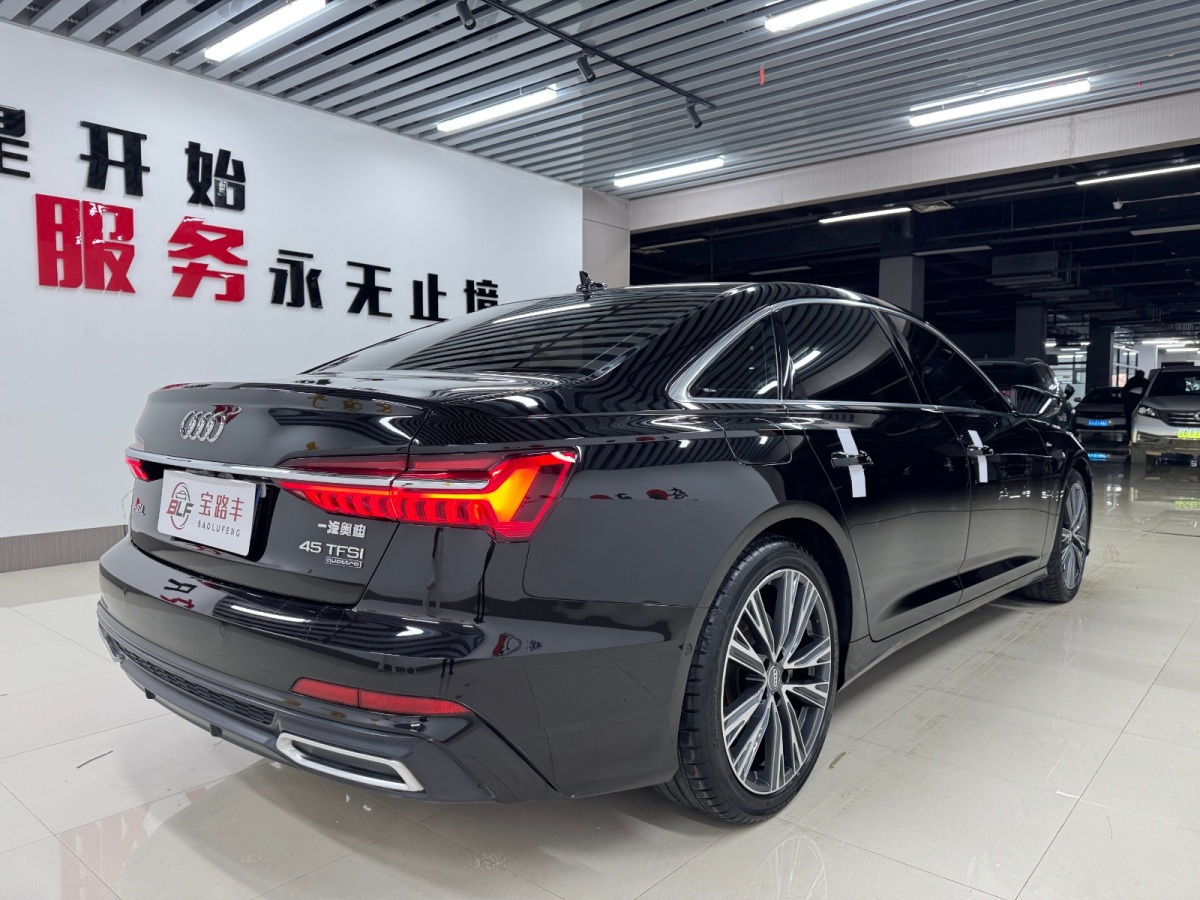 奧迪 奧迪A6L  2022款 45 TFSI quattro 臻選動(dòng)感型圖片