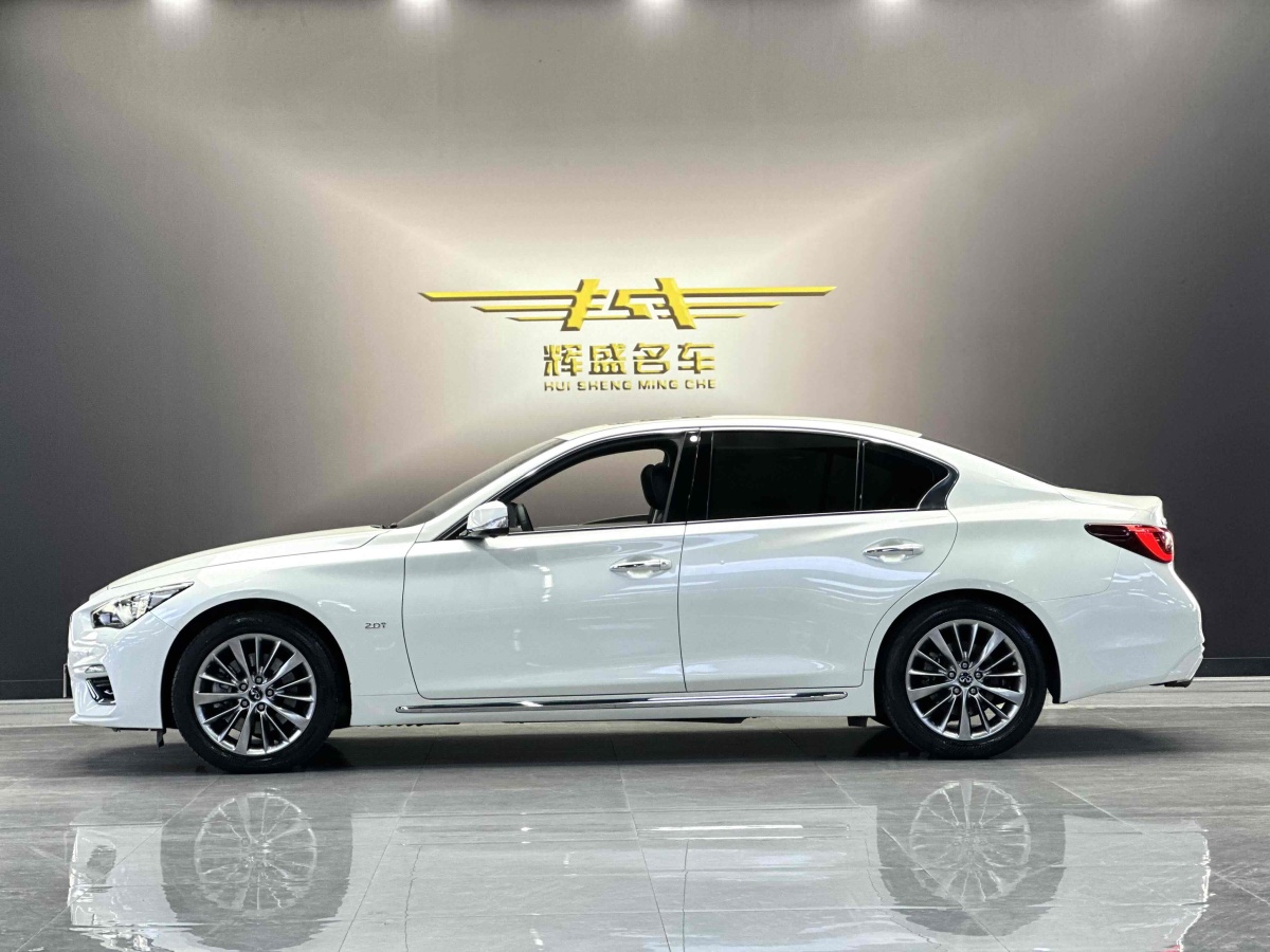 英菲尼迪 Q50L  2018款 2.0T 進(jìn)享版 國(guó)VI圖片