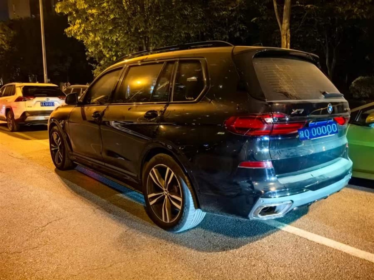 寶馬 寶馬X7  2019款  xDrive40i 尊享型M運動套裝圖片