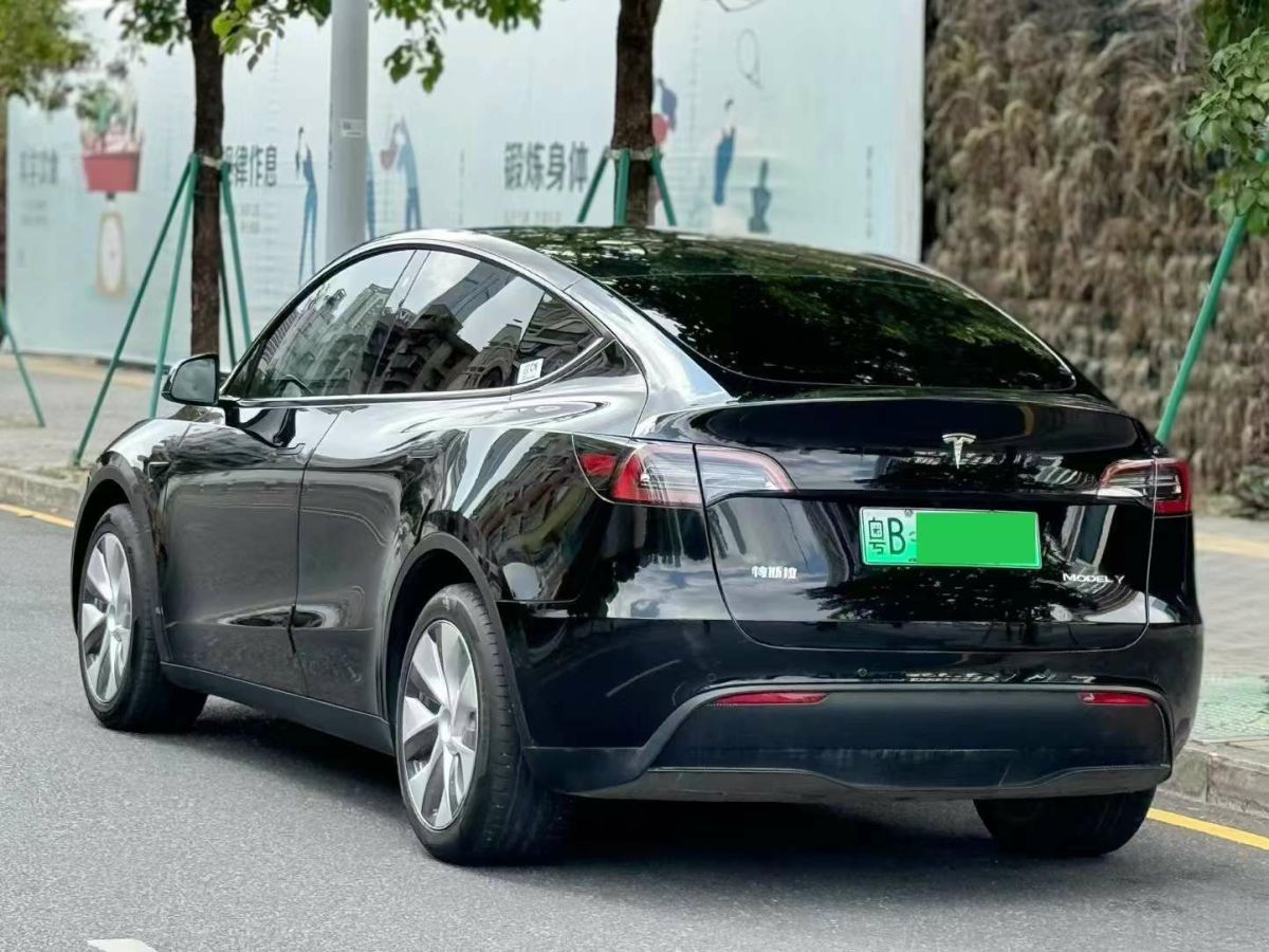 特斯拉 Model S  2023款 三電機(jī)全輪驅(qū)動 Plaid版圖片