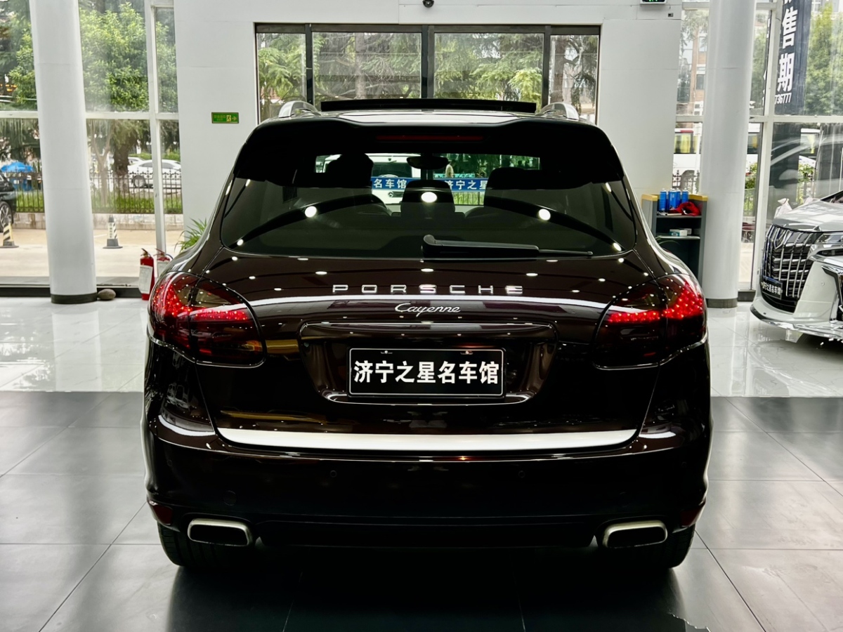 保時(shí)捷 Cayenne  2014款 Cayenne Platinum Edition 3.0T圖片