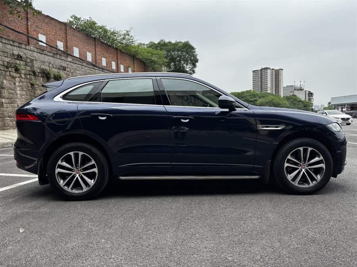 捷豹 F-PACE  2016款 3.0 SC 四驅(qū)R-Sport運動版圖片