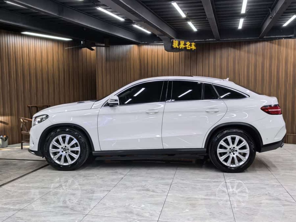 奔馳 奔馳GLE轎跑  2018款 GLE 320 4MATIC 轎跑SUV圖片