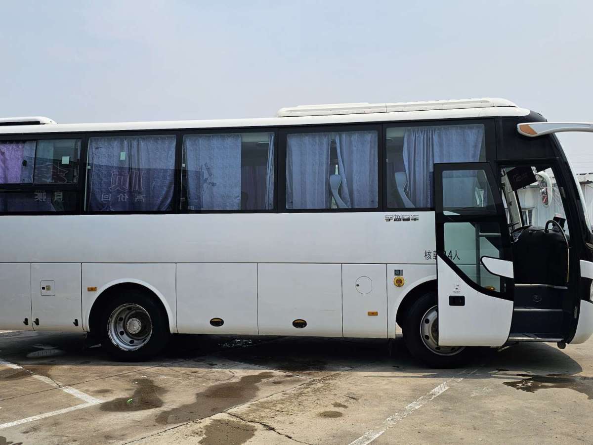 宇通客車 宇通T7  2024款 3.5T 汽油定制星宇版圖片