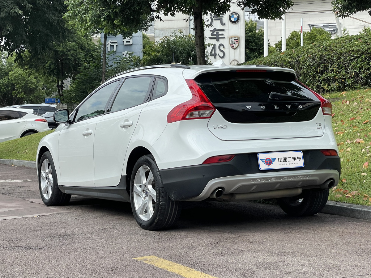 沃爾沃 V40  2014款 Cross Country T5 AWD 智雅版圖片