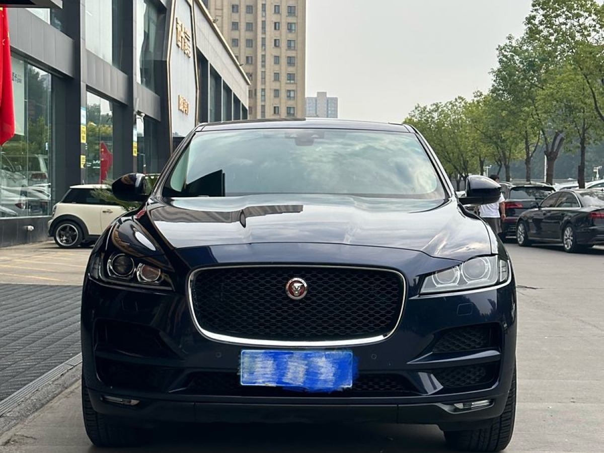 2018年12月捷豹 F-PACE  2018款 2.0T 四驅都市尊享版