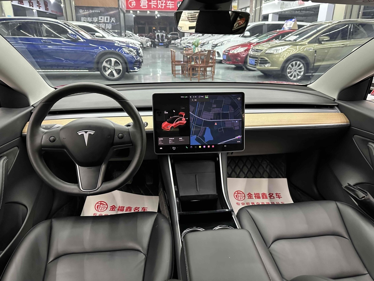 特斯拉 Model 3  2019款 標準續(xù)航后驅(qū)升級版圖片