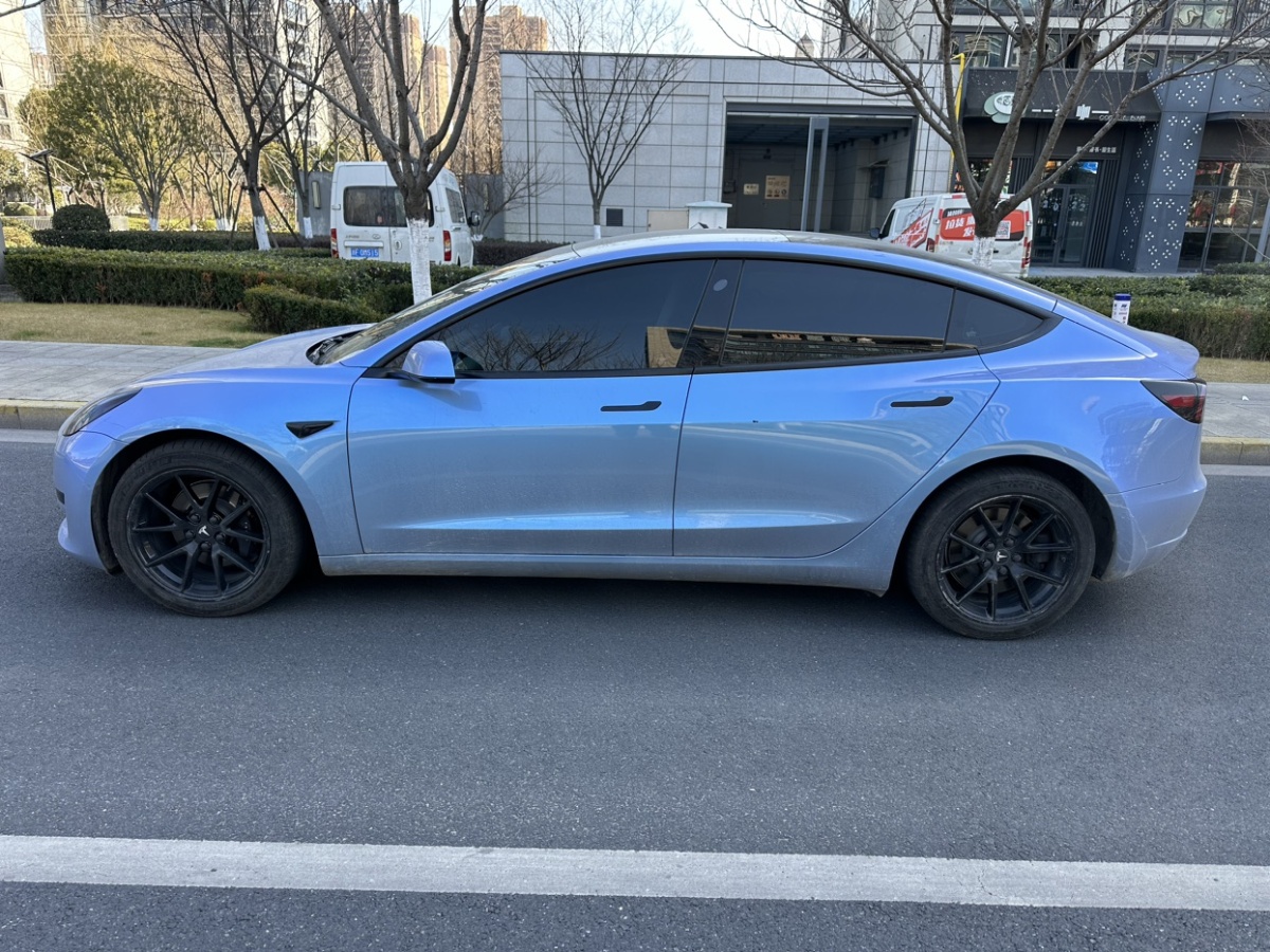 特斯拉 Model Y  2022款 改款 后輪驅(qū)動版圖片