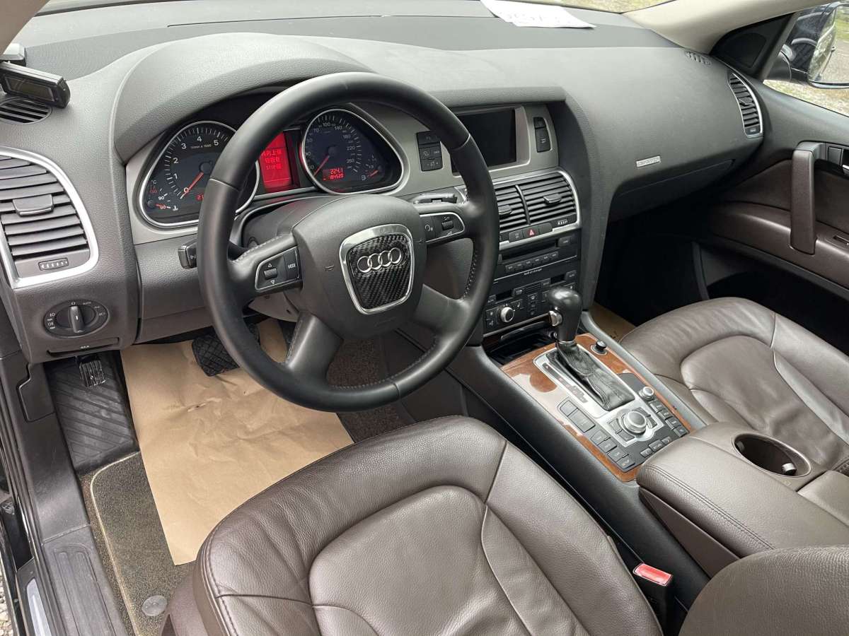 奧迪 奧迪Q7  2007款 3.6 FSI quattro 豪華型圖片