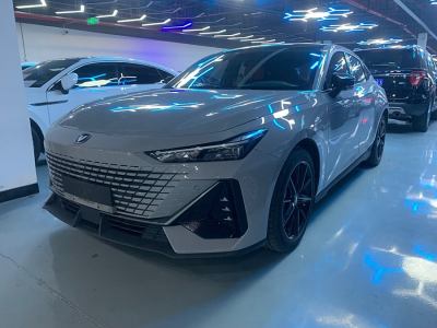 2022年10月 長(zhǎng)安 長(zhǎng)安UNI-V 1.5T 尊貴型圖片