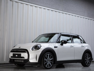 2023年7月 MINI MINI 1.5T COOPER 藝術家 五門版圖片