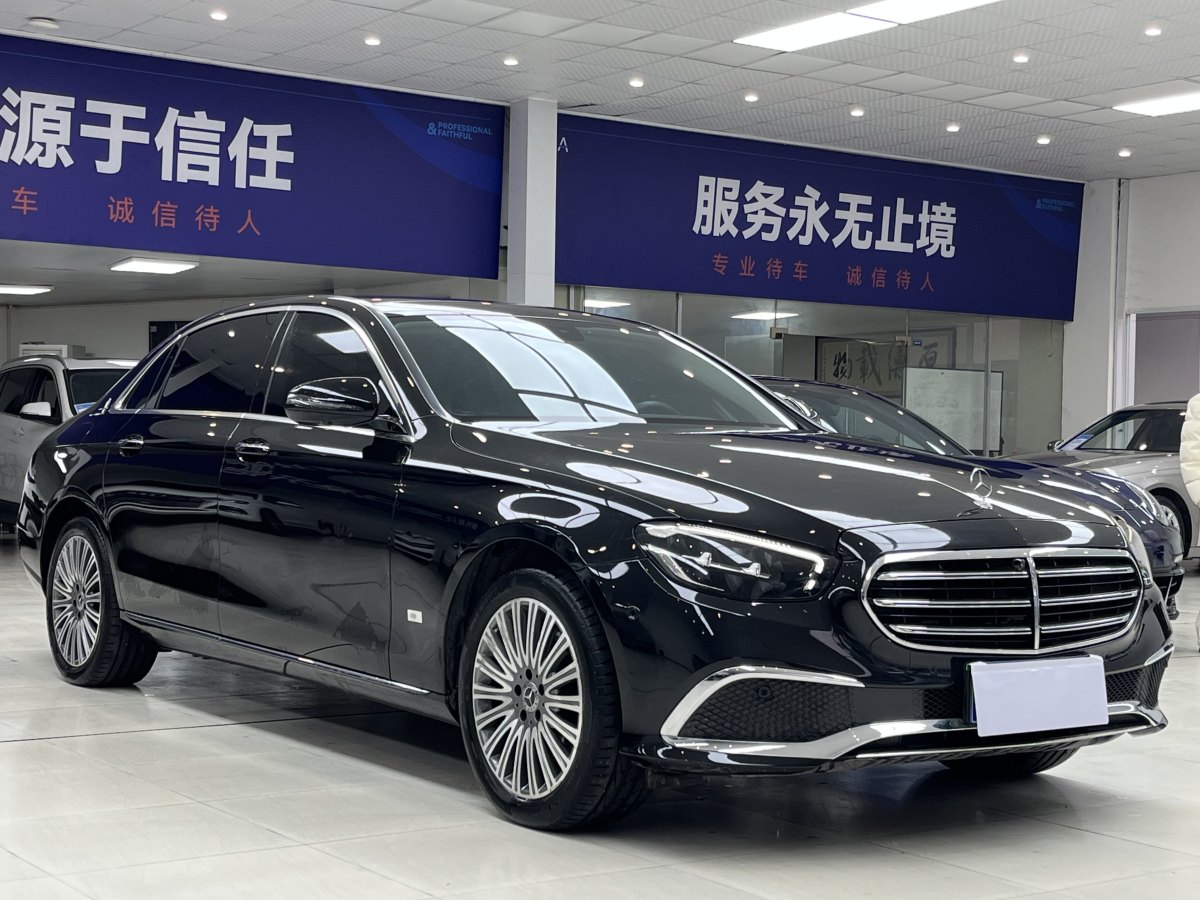 奔馳 奔馳E級(jí)  2023款 改款 E 300 L 豪華型圖片