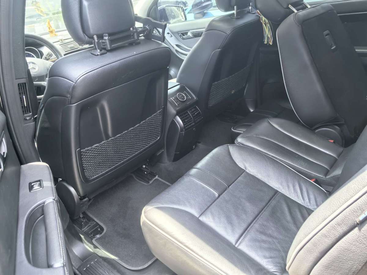 奔馳 奔馳R級  2017款 R 320 4MATIC 商務(wù)型臻藏版圖片