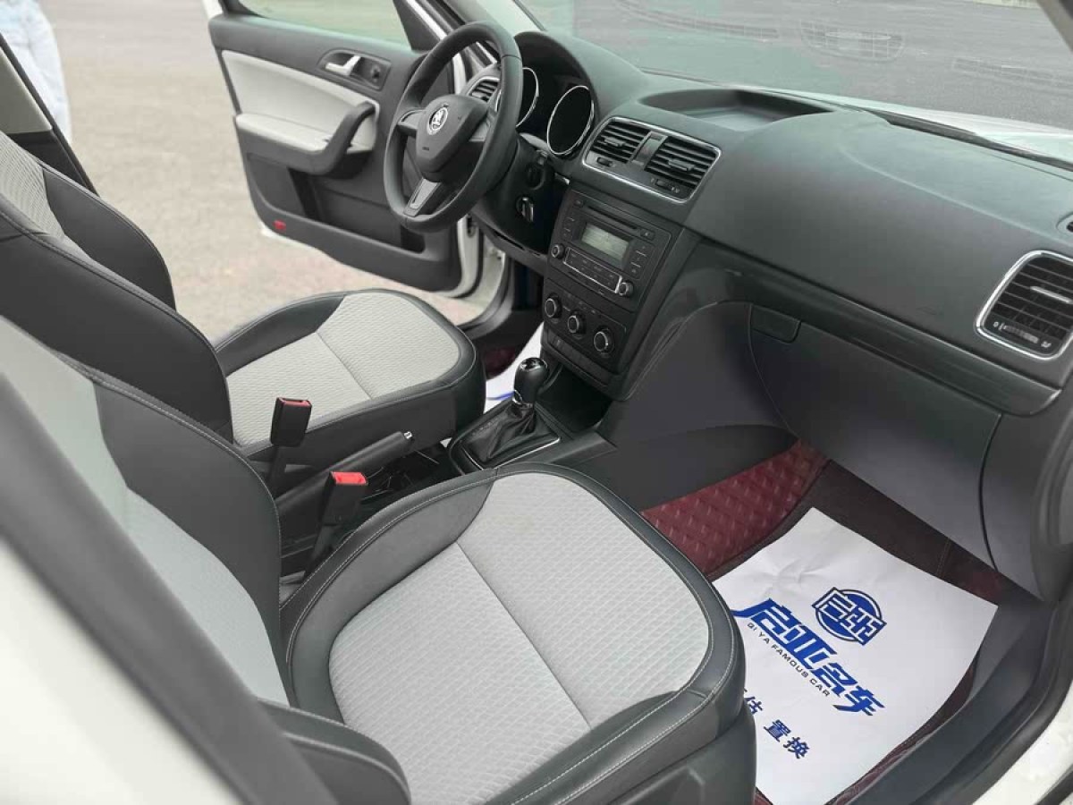 斯柯達(dá) Yeti  2017款 TSI280 DSG前行版圖片