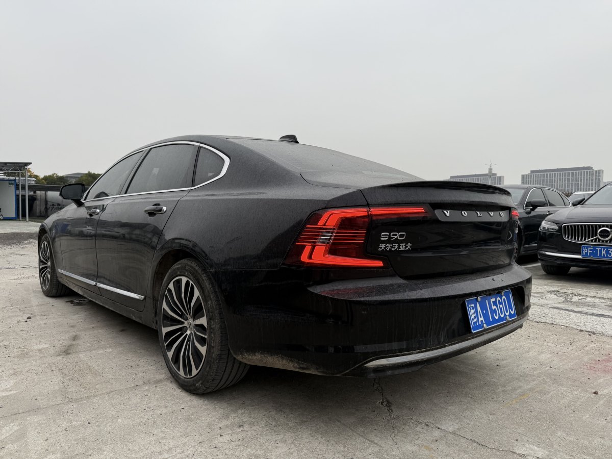 沃爾沃 S90  2023款 B5 智逸豪華版圖片