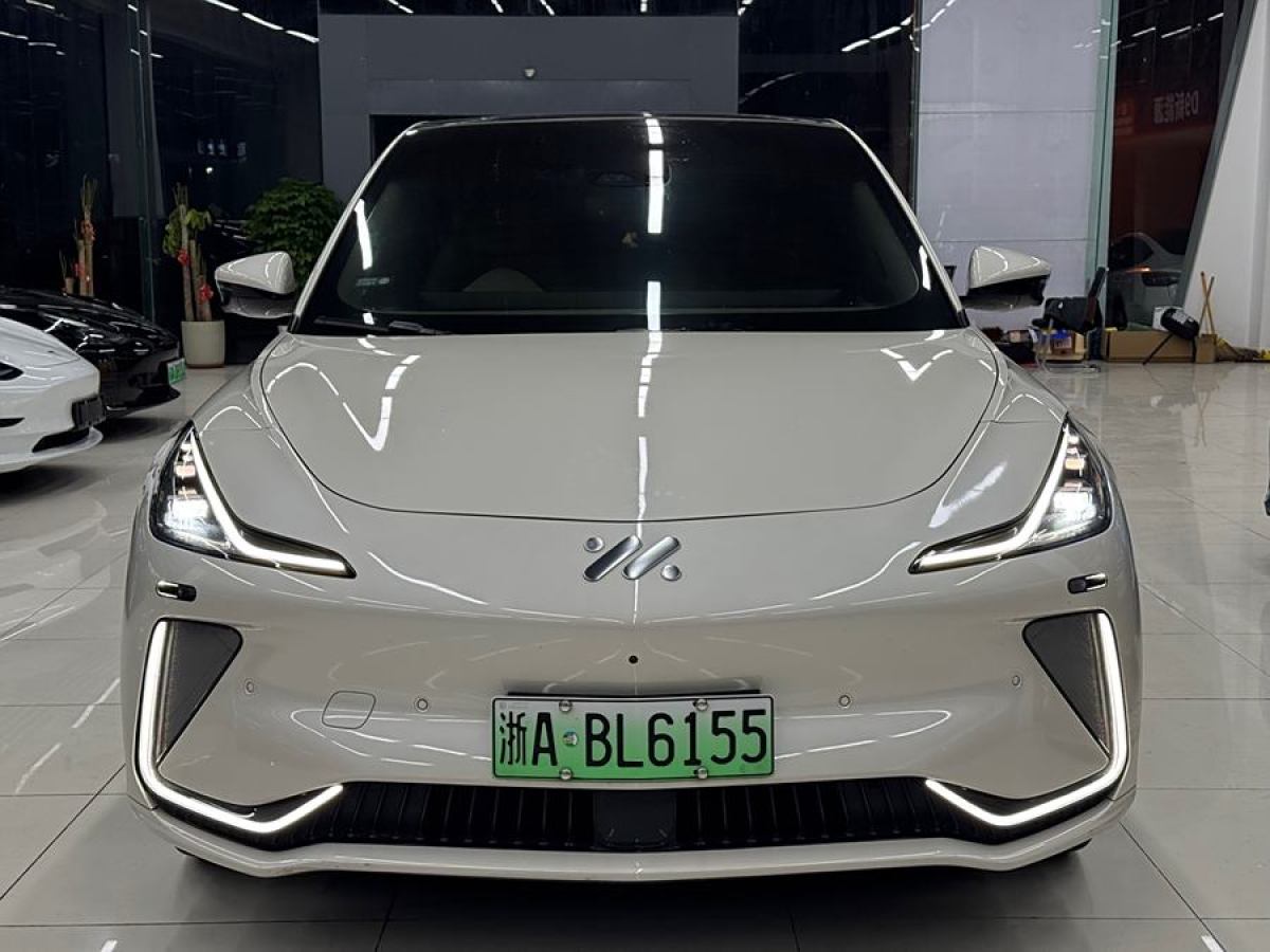 智己 智己LS7  2023款 90kWh Elite后驅(qū)版圖片