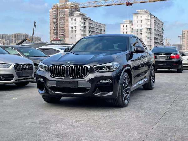 宝马 宝马X4  2019款 xDrive25i M运动套装