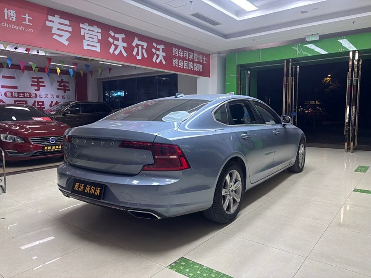 沃爾沃 S90  2018款 T4 智逸版圖片