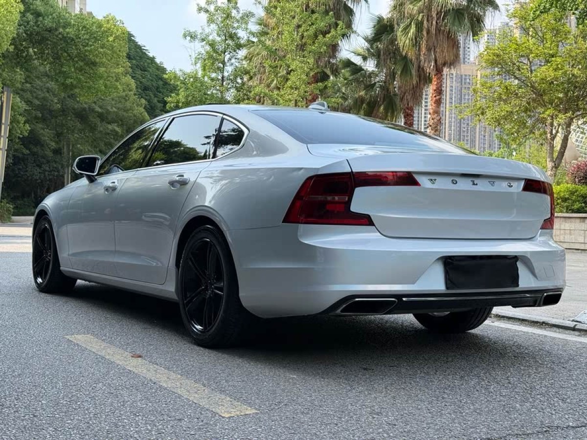 沃爾沃 S90  2017款 T4 智遠(yuǎn)版圖片