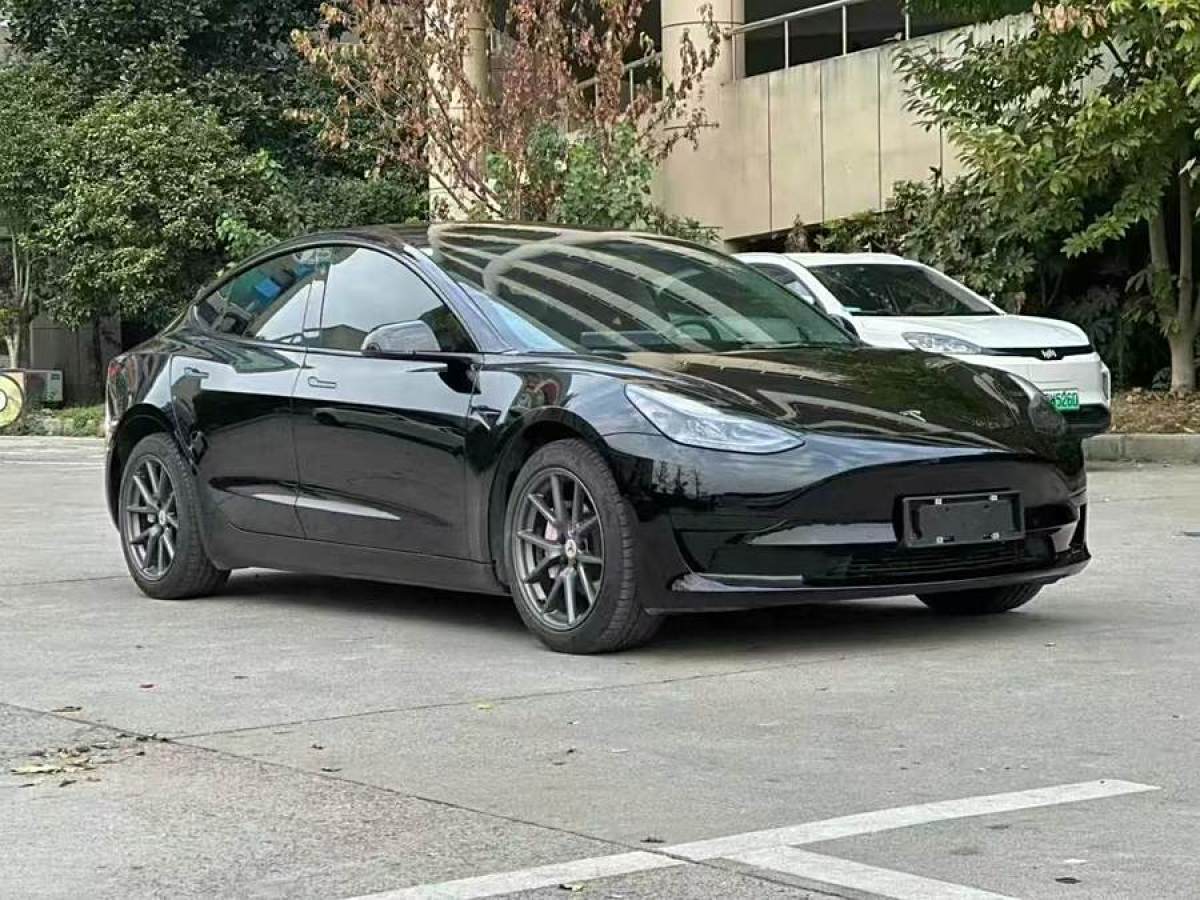 特斯拉 Model Y  2022款 改款 后輪驅(qū)動版圖片