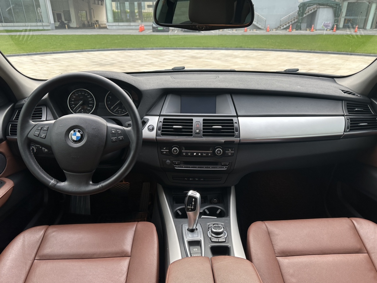 寶馬 寶馬X5  2013款 xDrive35i 領(lǐng)先型圖片