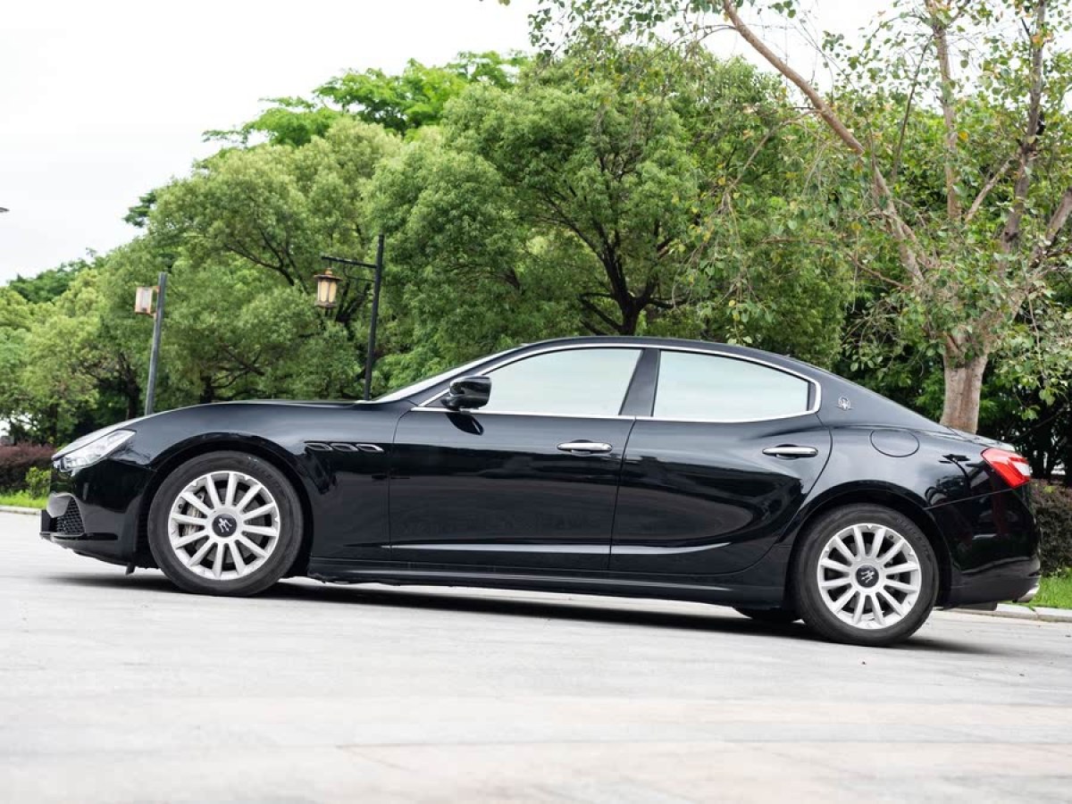 瑪莎拉蒂 Ghibli  2014款 3.0T 標(biāo)準(zhǔn)版圖片