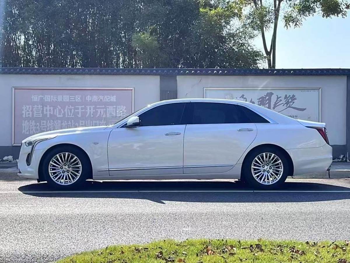 凱迪拉克 CT6  2019款 28T 豪華型圖片