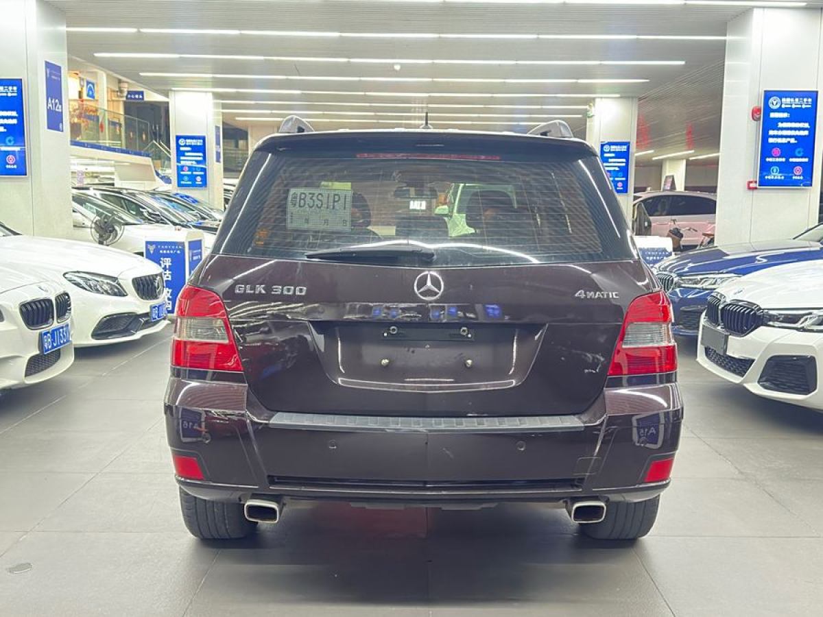 奔馳 奔馳GLK級(jí)  2011款 GLK 300 4MATIC 動(dòng)感型圖片