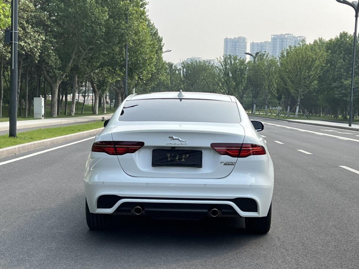 捷豹 XEL  2021款 2.0T 200PS R-DYNAMIC 青春運(yùn)動(dòng)版圖片