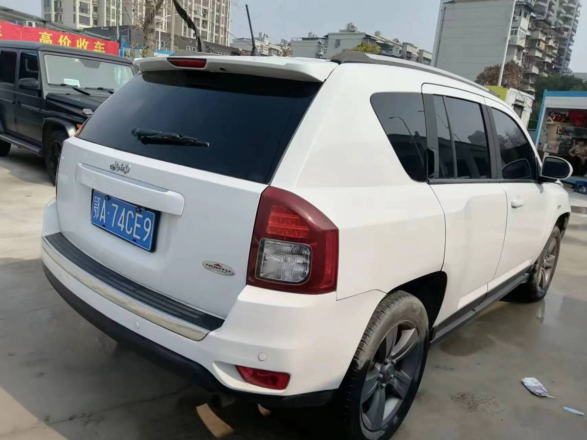 Jeep 指南者  2014款 改款 2.4L 四驅(qū)舒適版圖片