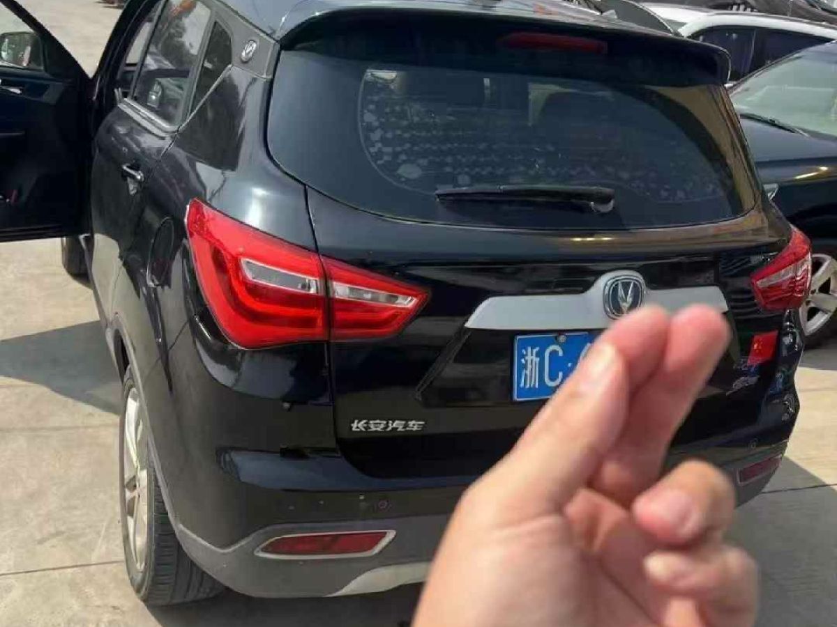 長(zhǎng)安 CS35 PLUS  2018款 1.6L 自動(dòng)悅聯(lián)版圖片