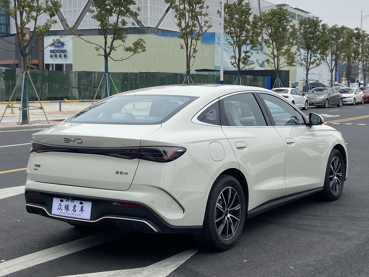 2024年8月比亞迪 海豹06 DM-i  2024款 DM-i 120KM尊享型