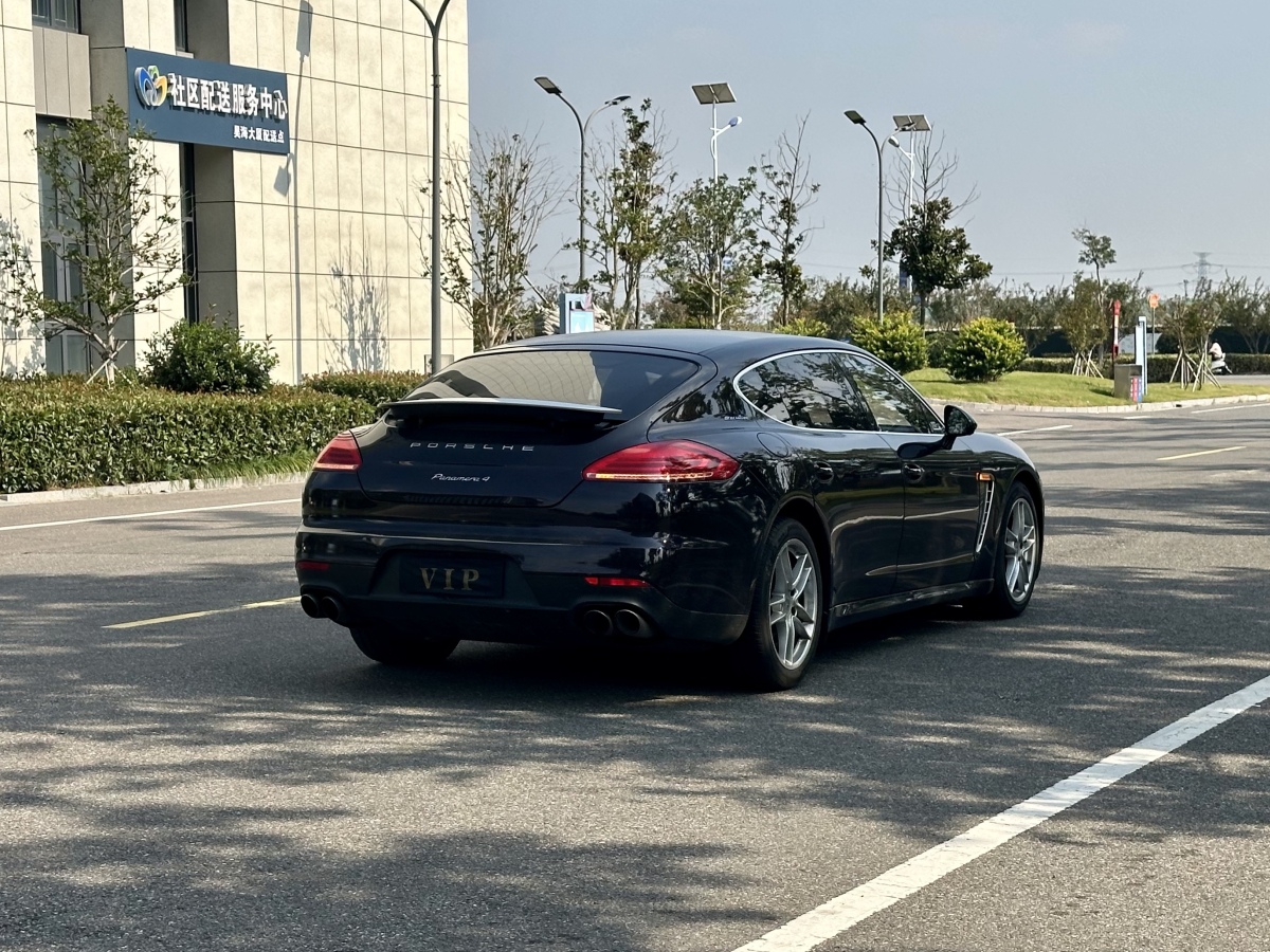 保時(shí)捷 Panamera  2014款 Panamera 4 Executive 3.0T圖片