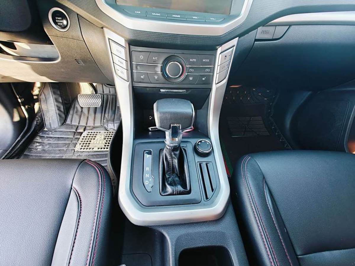 上汽大通 T60  2017款 2.0T汽油自动四驱高底盘精英型大双排图片