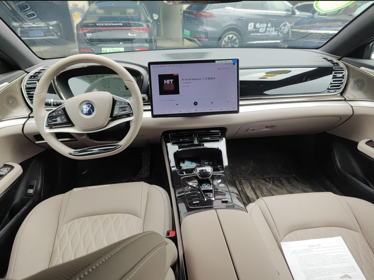 比亞迪 漢  2025款 DM-i 125KM尊榮型圖片