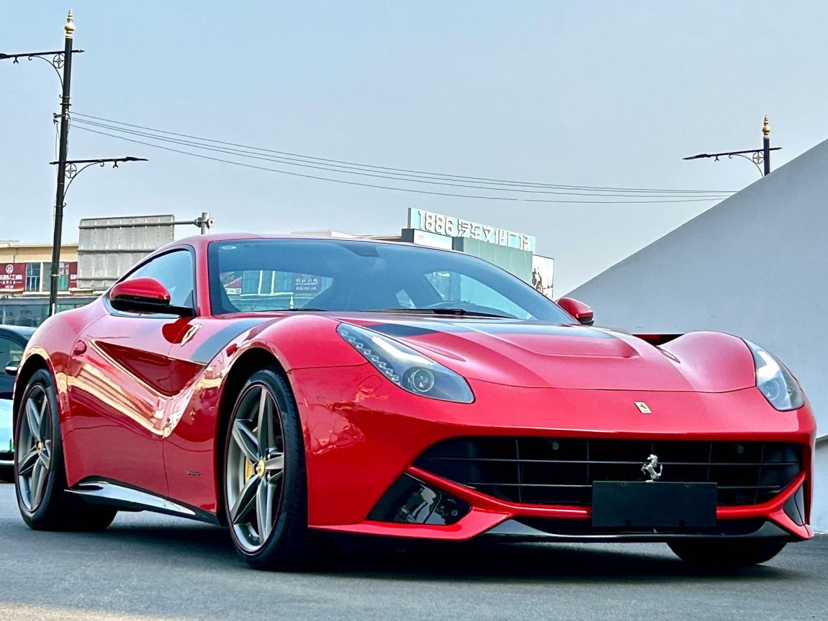 法拉利 F12berlinetta  2013款 6.3L 標準型圖片