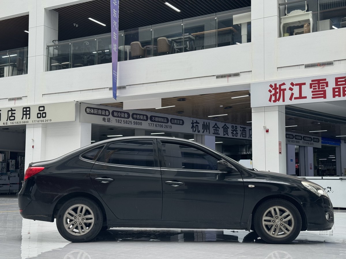 現(xiàn)代 悅動  2011款 1.6L 自動舒適型圖片