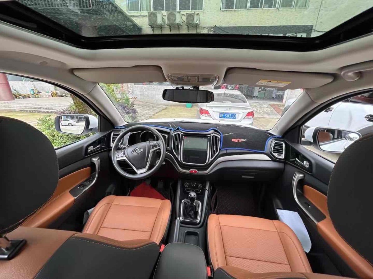 长安欧尚 CX70  2017款 改款 CX70T 1.5T 手动尊擎版图片
