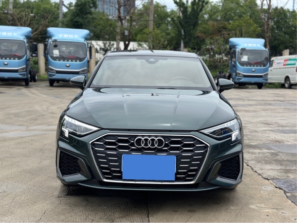 奥迪 奥迪A3  2022款 Sportback 35 TFSI 时尚运动型