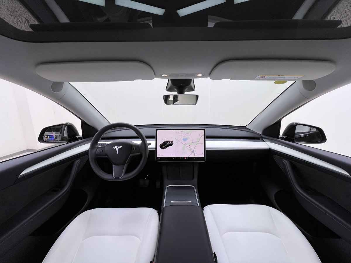 特斯拉 Model Y  2022款 后輪驅(qū)動版圖片