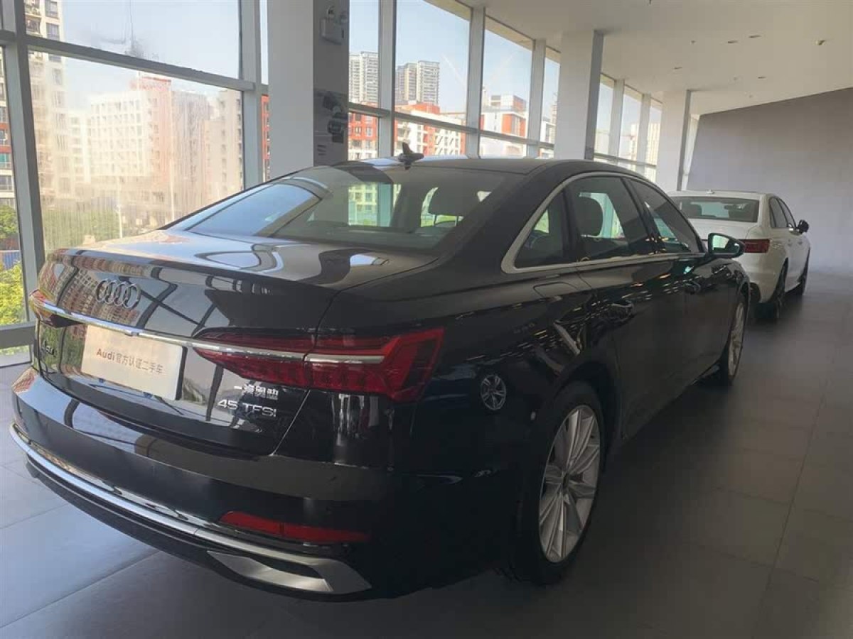 奧迪 奧迪A6L  2024款 45 TFSI 臻選動(dòng)感型圖片