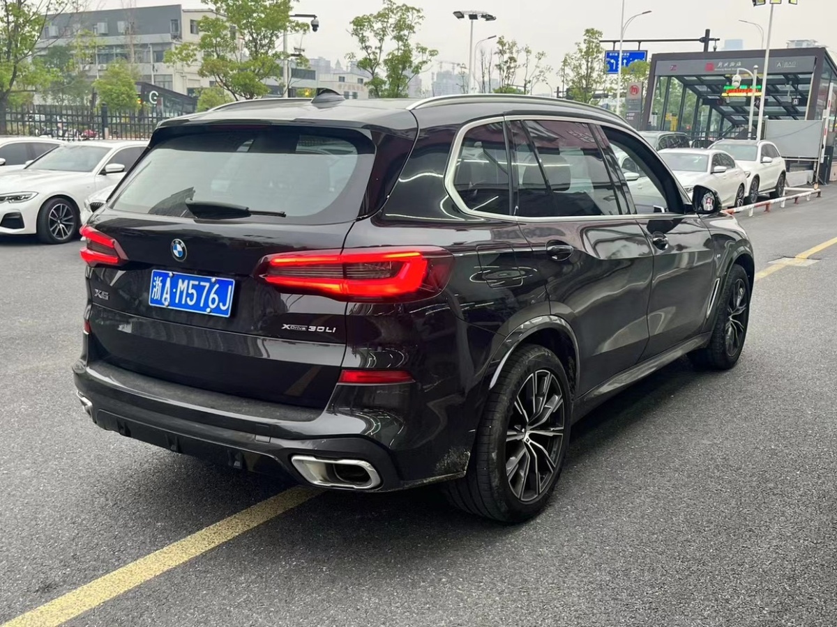 宝马 宝马X5  2022款 xDrive 30Li M运动套装图片