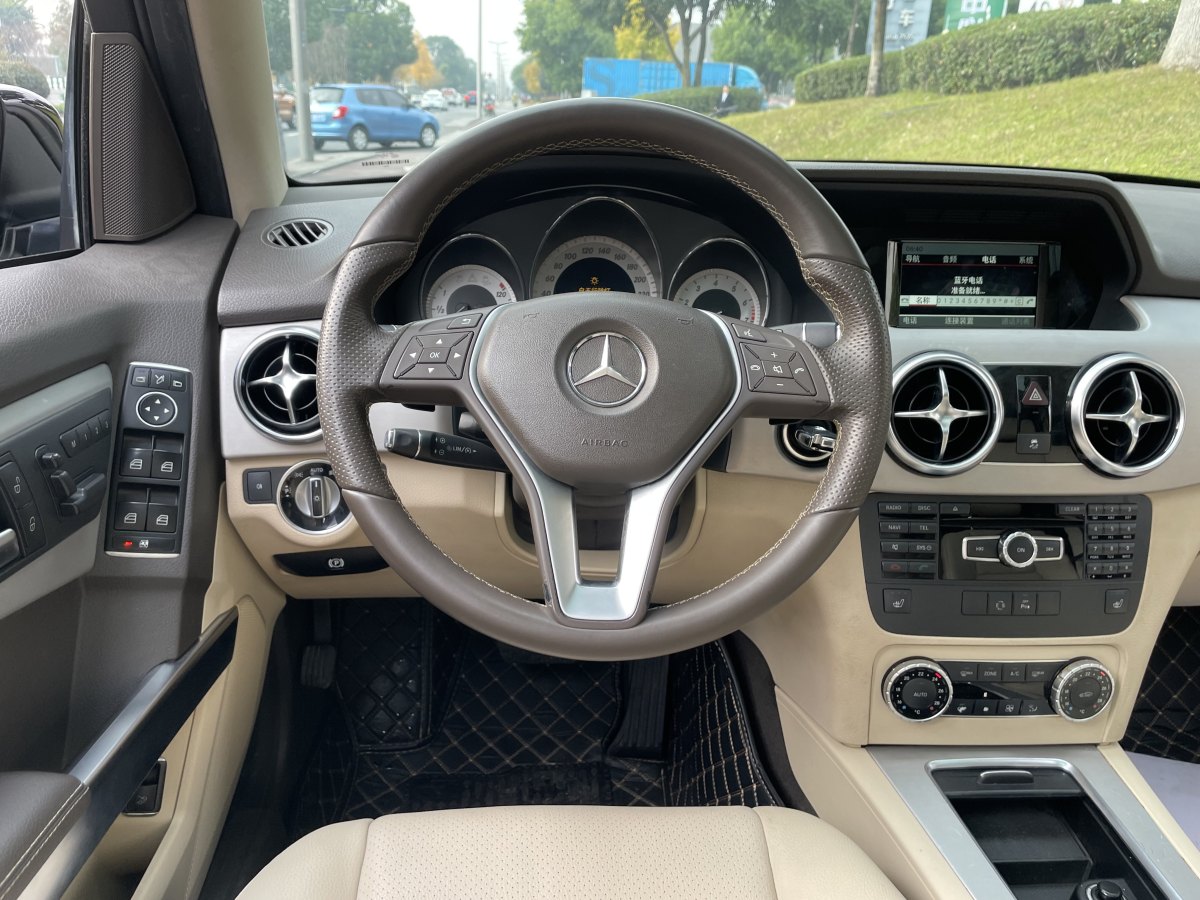 2014年3月奔馳 奔馳GLK級  2013款 GLK 300 4MATIC 動感天窗型