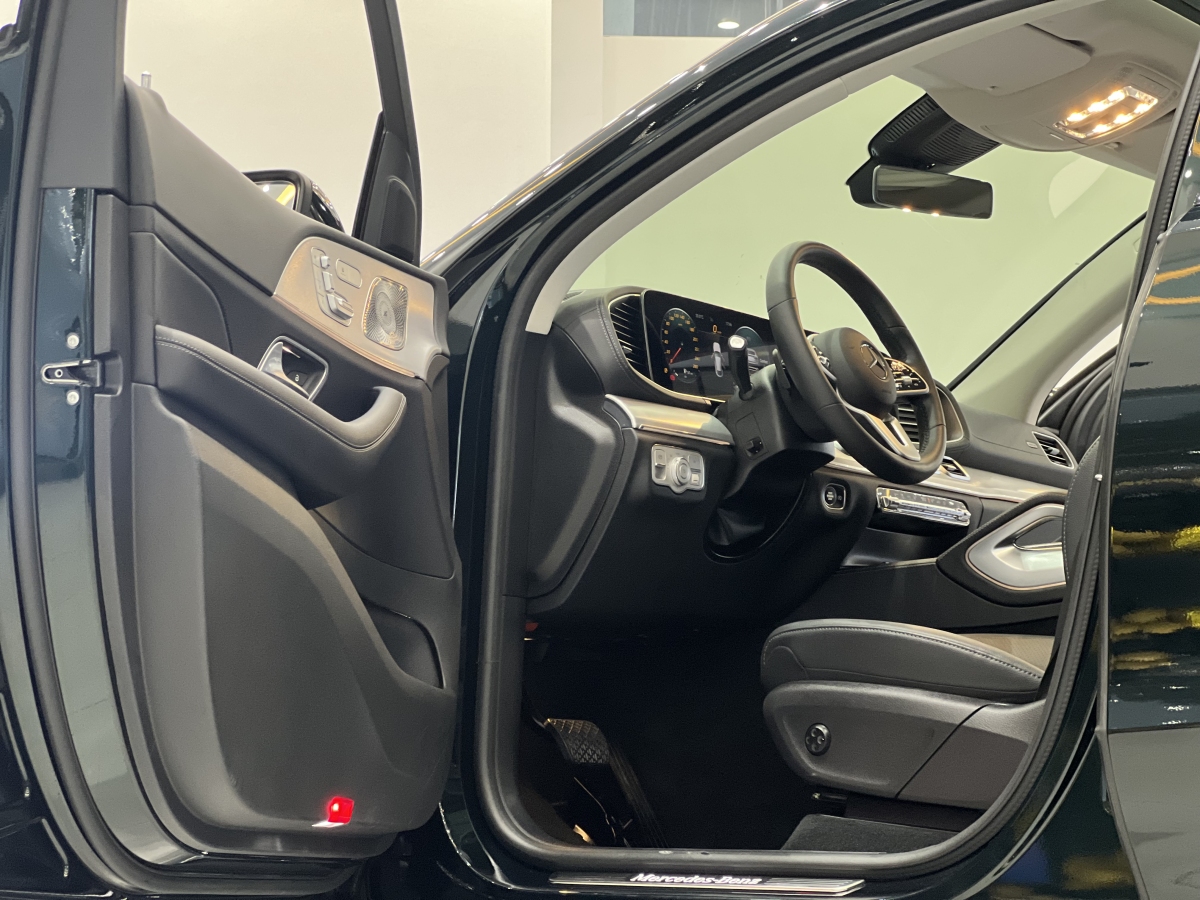 奔驰 奔驰GLE轿跑新能源  2023款 GLE 350 e 4MATIC 轿跑SUV图片